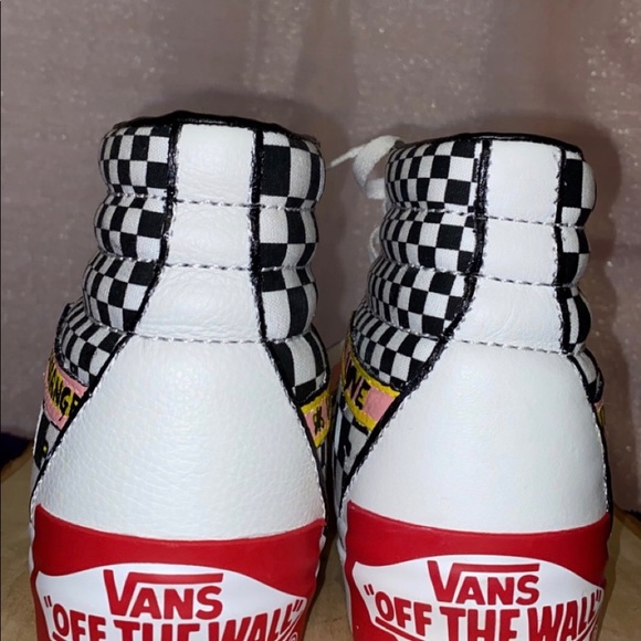 Custom Vans - Picture 10 of 10